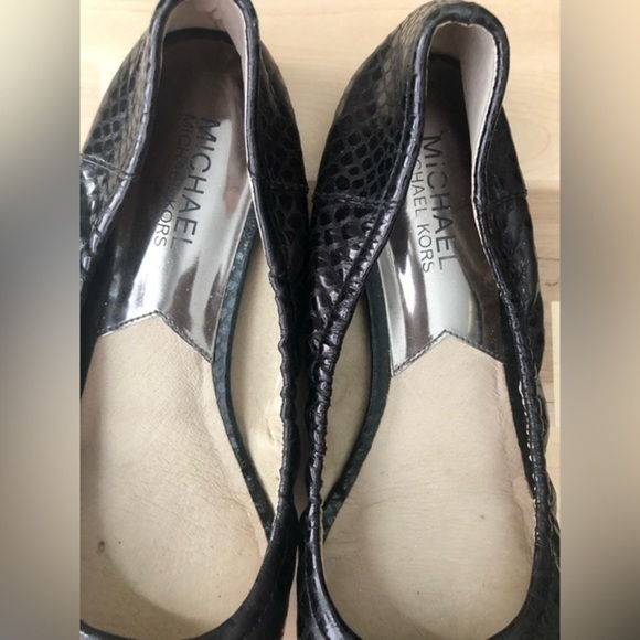 EXCELLENT condition. MICHAEL KORS flats. Brown. - Picture 6 of 6